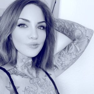 Meet your Posher, Carissa